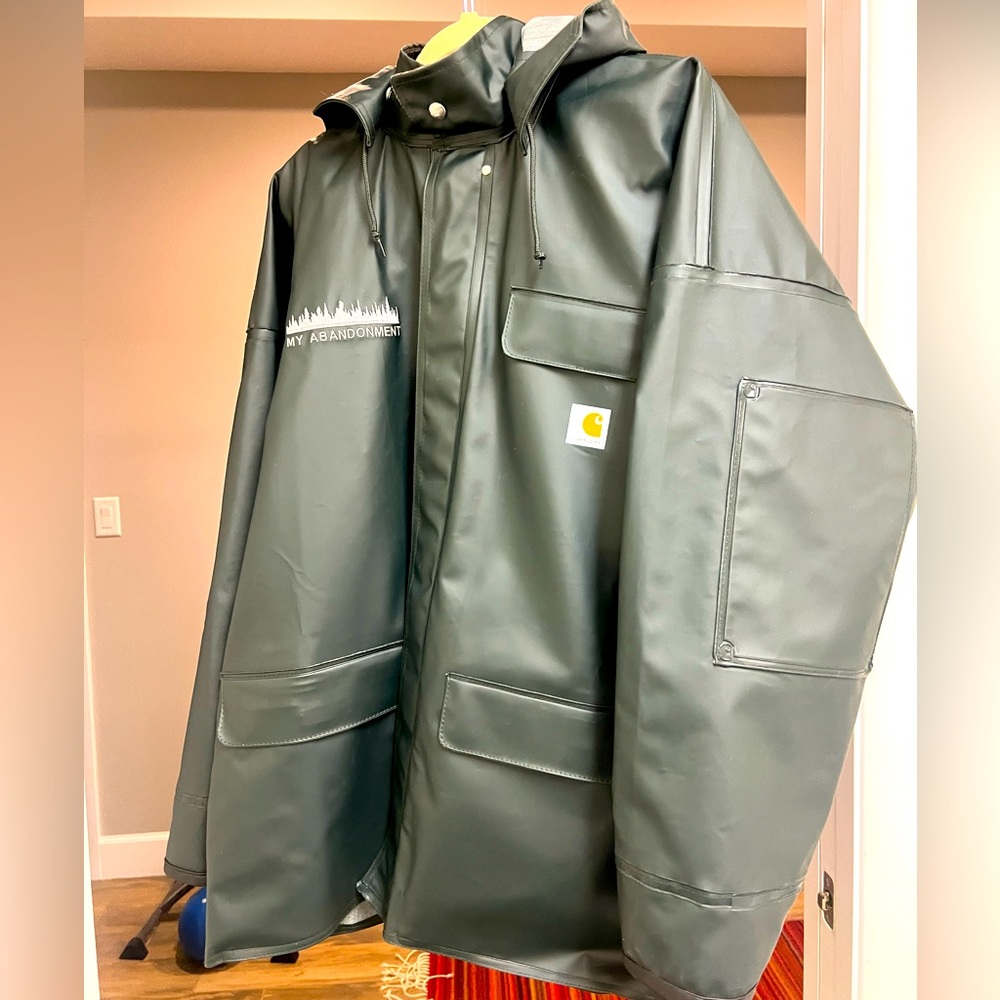 NWT Fisherman style heavy duty Carhartt Rain Jacket